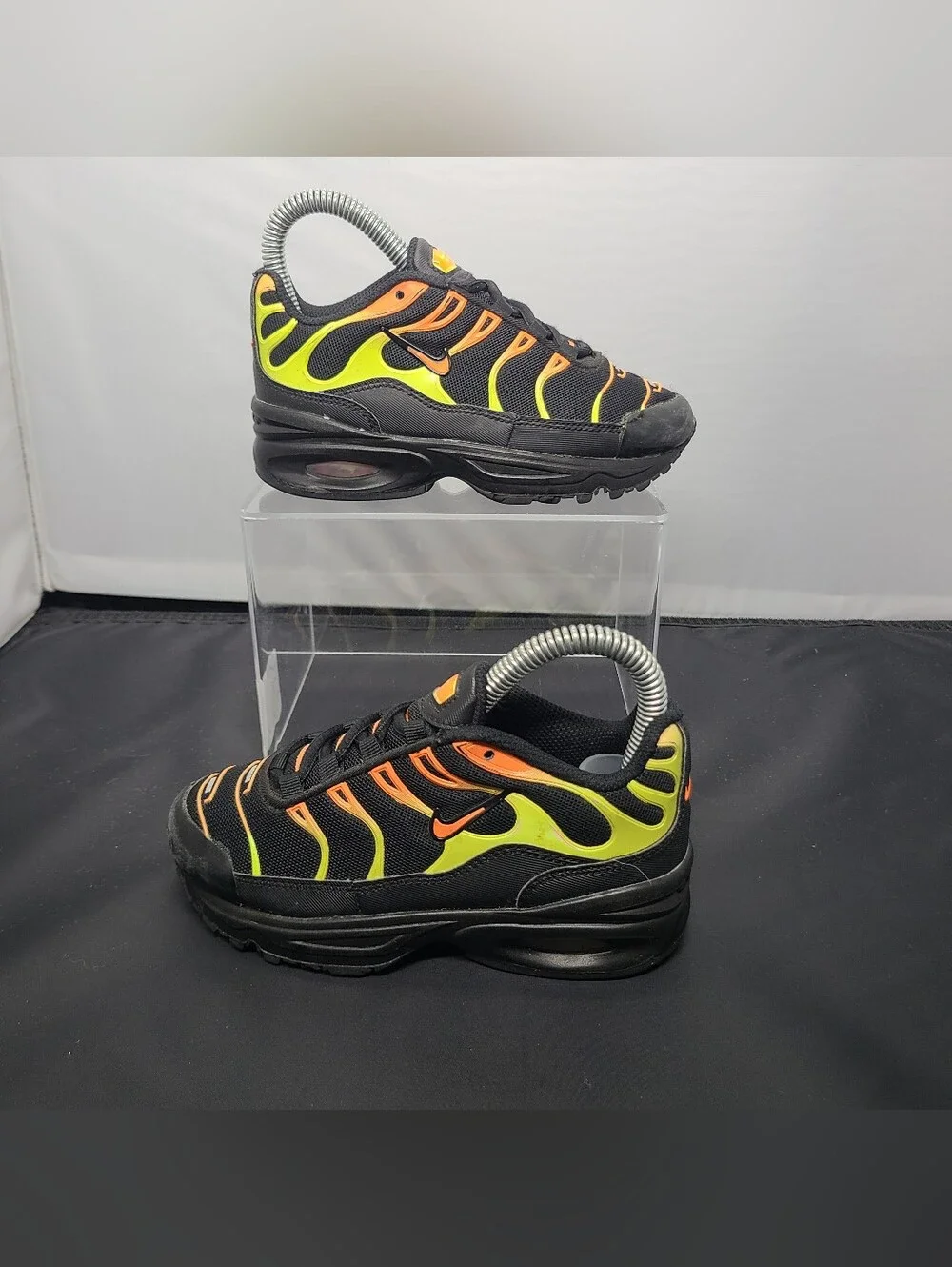 Nike Air Max Plus PS 'Black Volt Total Orange' Toddler size 11C